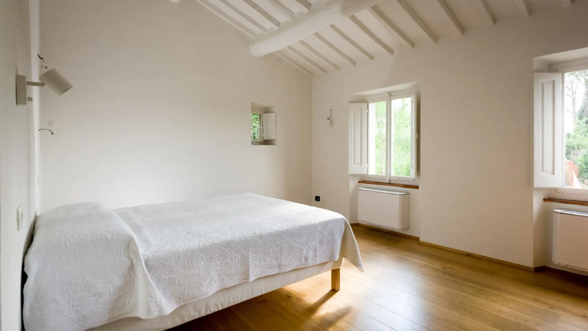 Fringuello - Mandorlo Villa Cortona