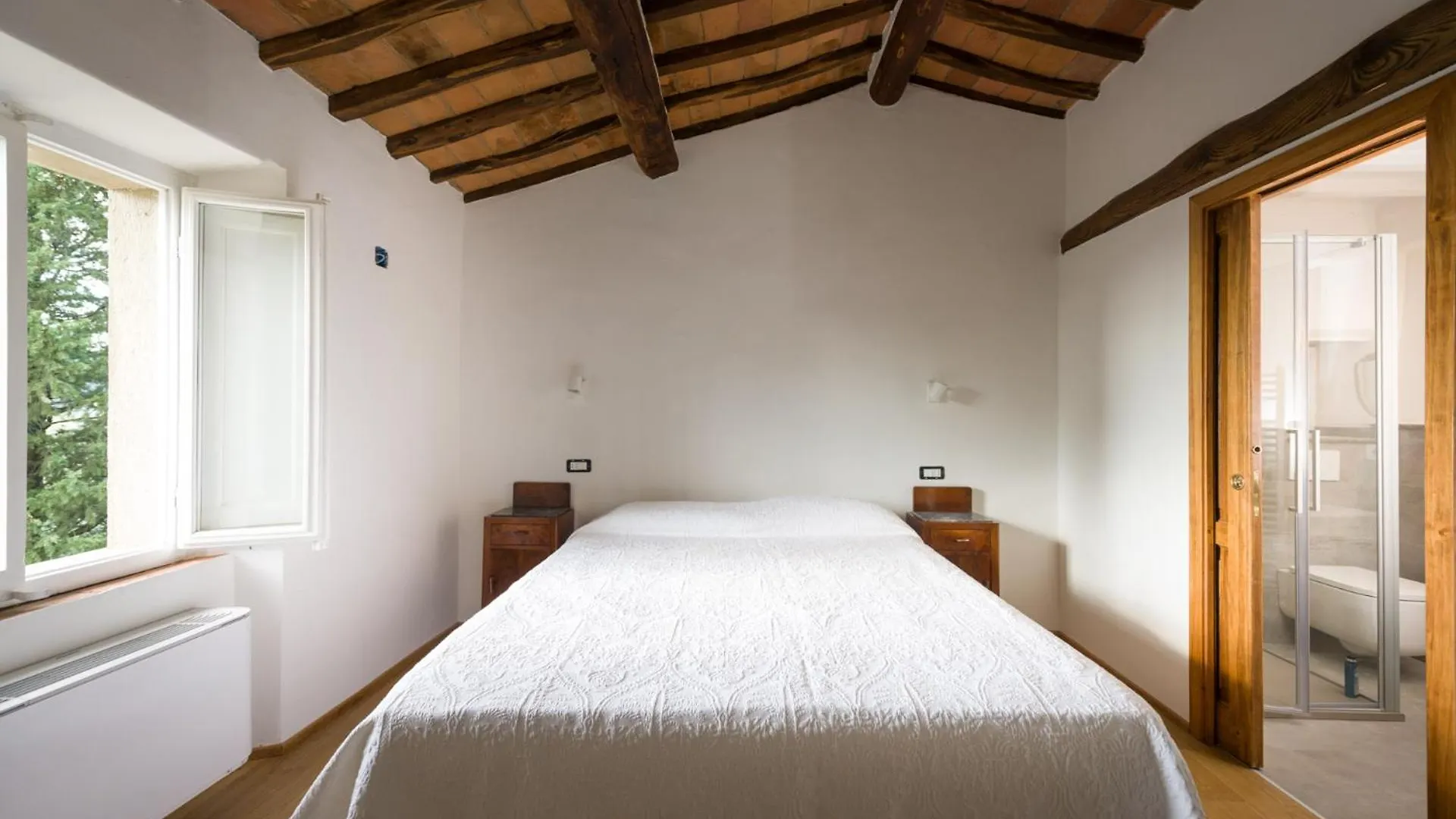 Fringuello - Mandorlo Villa Cortona 0*,  Italy
